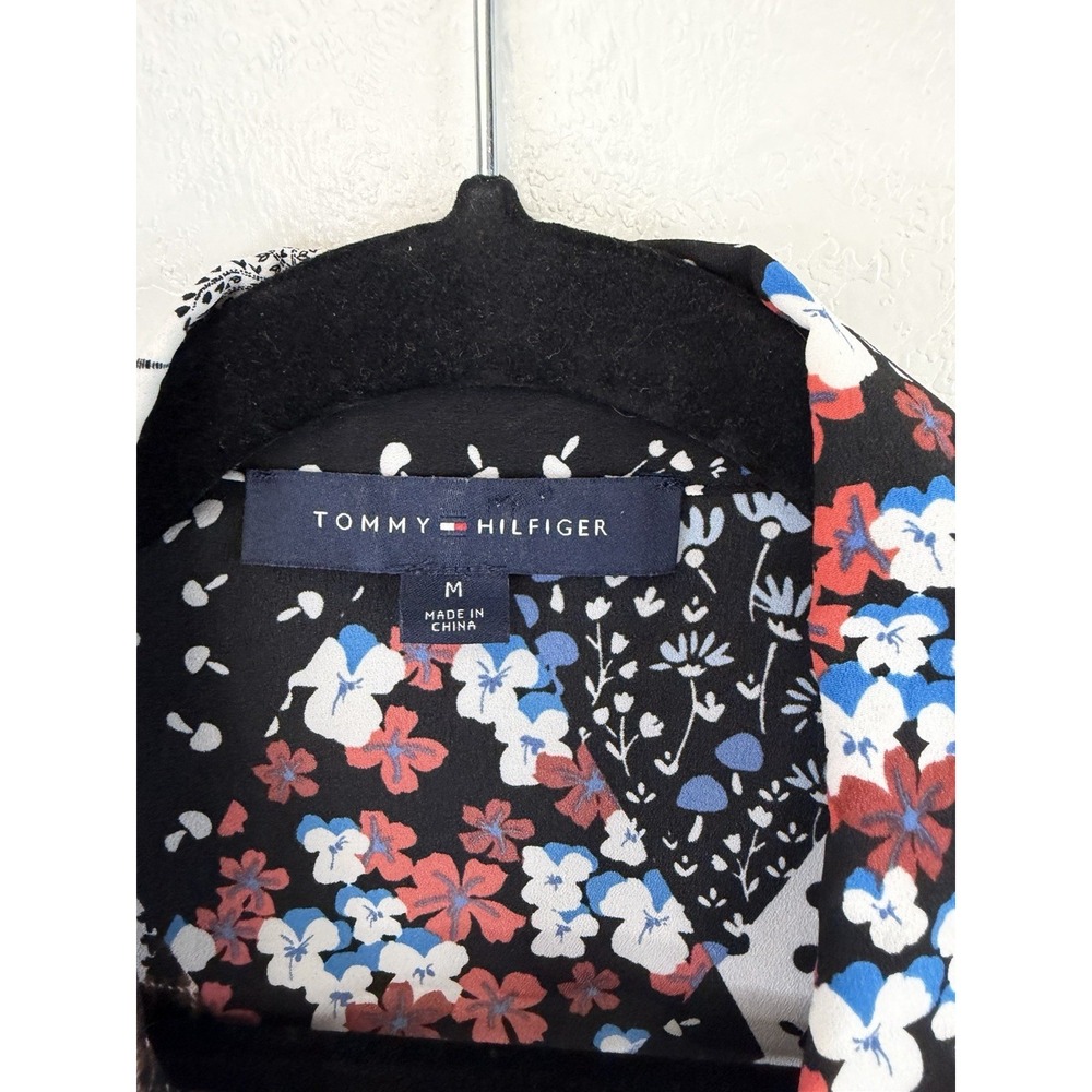 Tommy Hilfiger‎ Printed Patchwork Button-up Shirt Size Medium Tie back - Picture 3 of 8